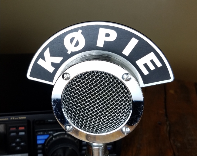 Mic Flag - D-104 Microphone Silver/Gold Eagle Type Mic Flag - D-104 Microphone Silver/Gold Eagle Type
